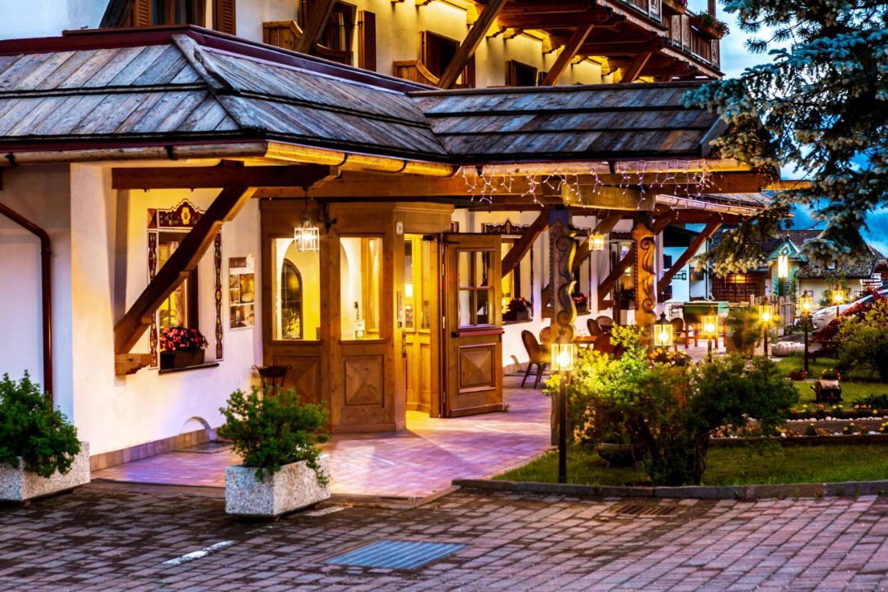Hotel Salvan Кампитело ди Фаса Екстериор снимка