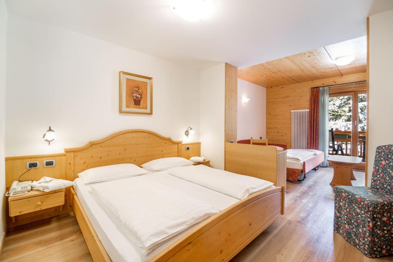 Hotel Salvan Кампитело ди Фаса Екстериор снимка