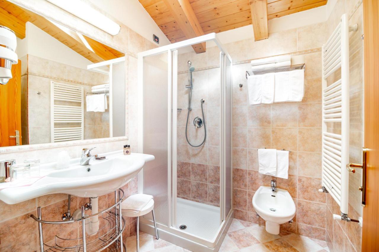 Hotel Salvan Кампитело ди Фаса Екстериор снимка