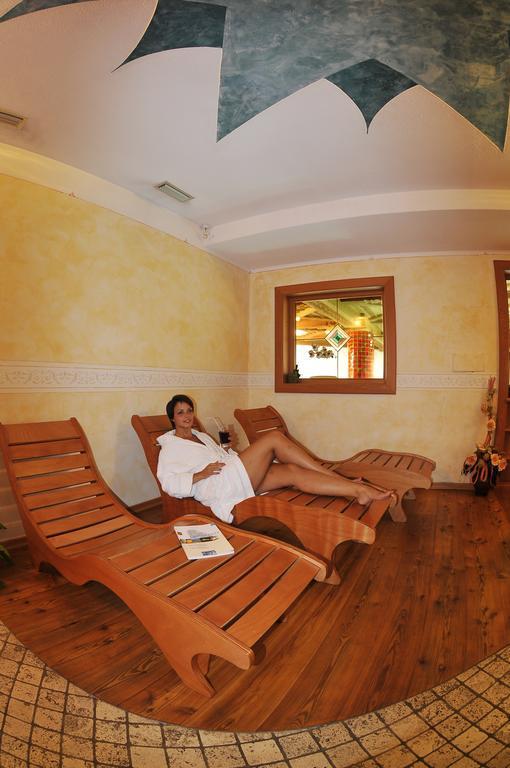 Hotel Salvan Кампитело ди Фаса Екстериор снимка